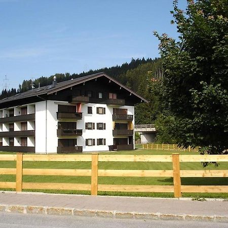 Living Appartement 弗拉绍 外观 照片
