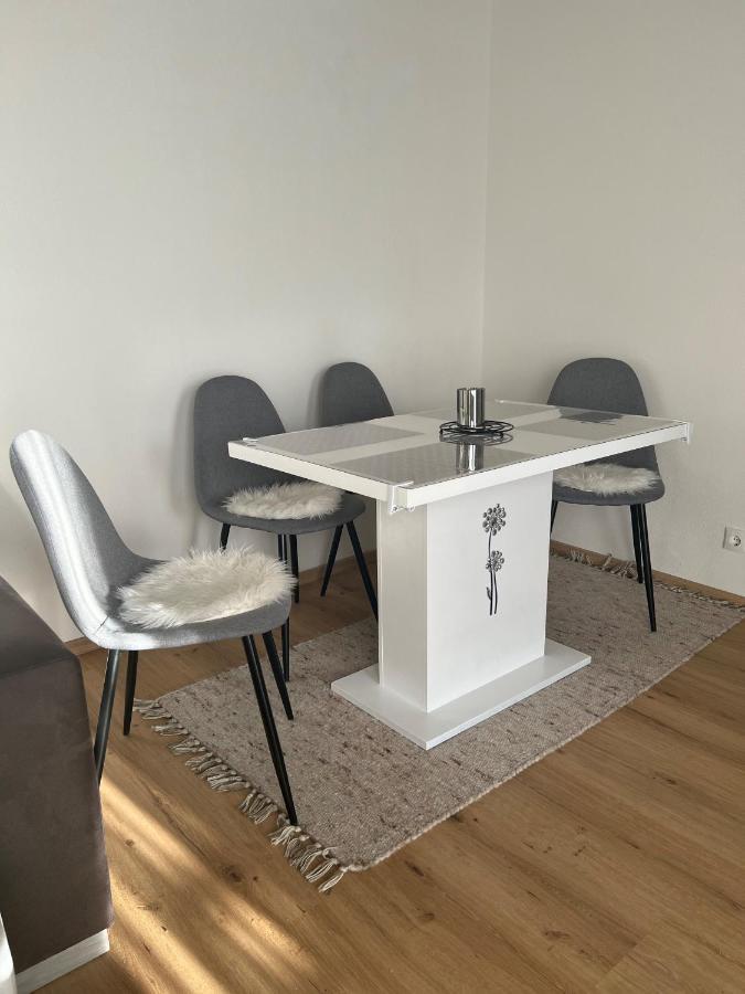 Living Appartement 弗拉绍 外观 照片